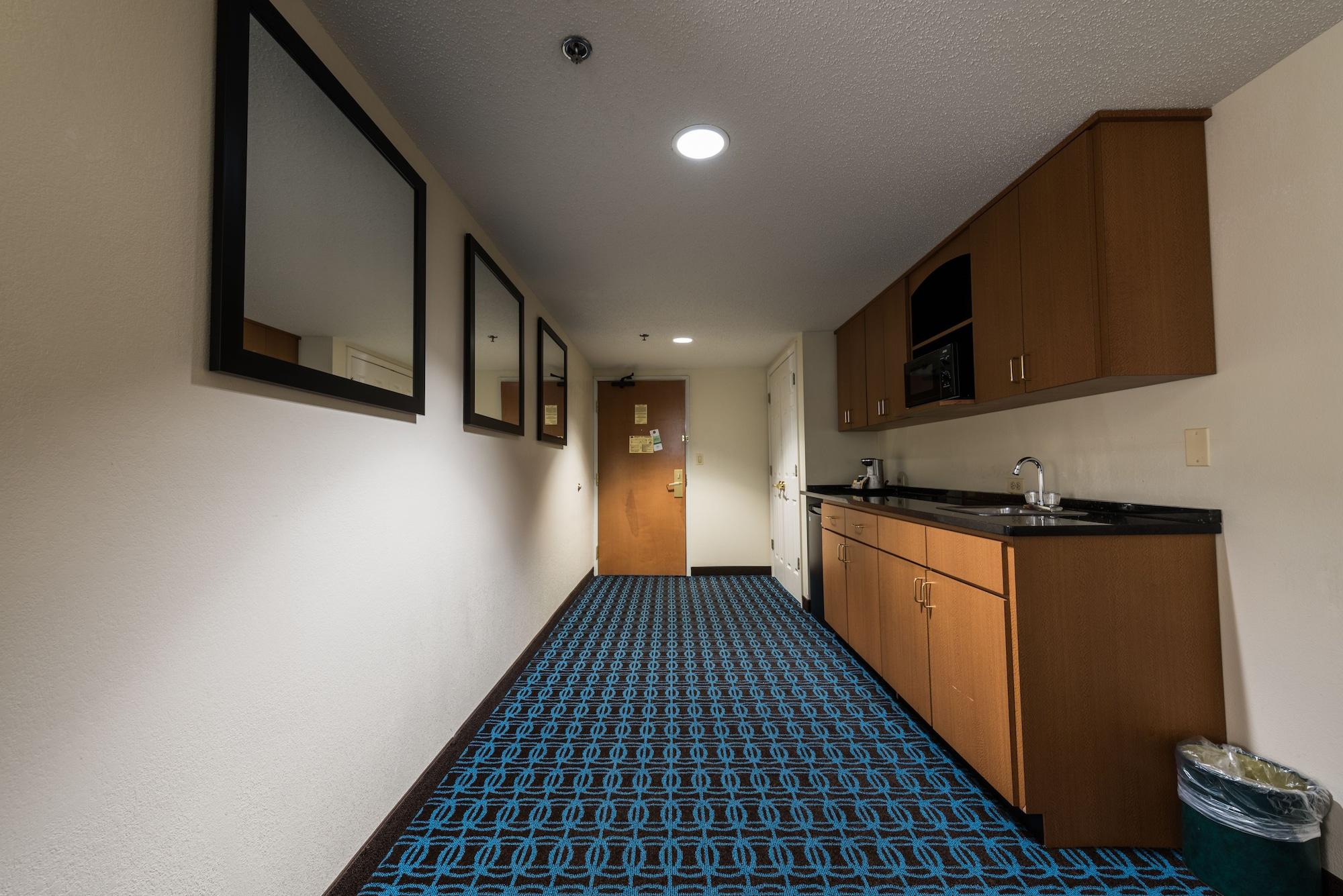 วินเกท บาย วินด์แฮม ชอมเบิร์ก / คอนเวนชั่น เซ็นเตอร์ Hotel ภายนอก รูปภาพ