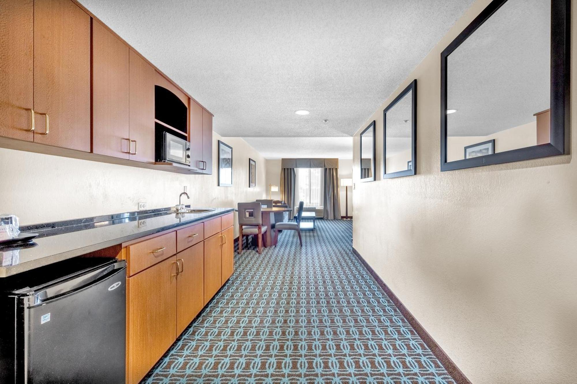 วินเกท บาย วินด์แฮม ชอมเบิร์ก / คอนเวนชั่น เซ็นเตอร์ Hotel ห้อง รูปภาพ
