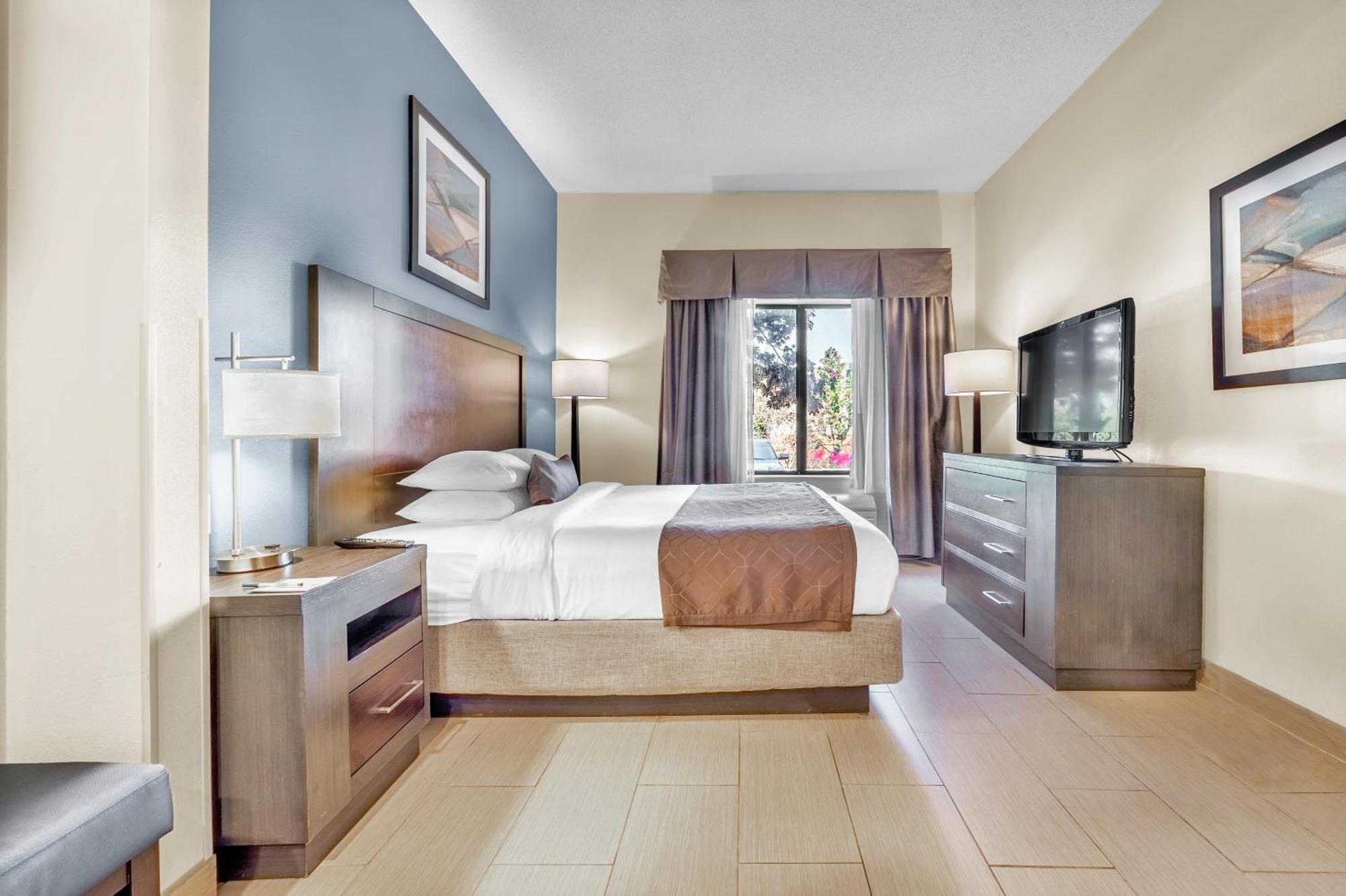 วินเกท บาย วินด์แฮม ชอมเบิร์ก / คอนเวนชั่น เซ็นเตอร์ Hotel ห้อง รูปภาพ